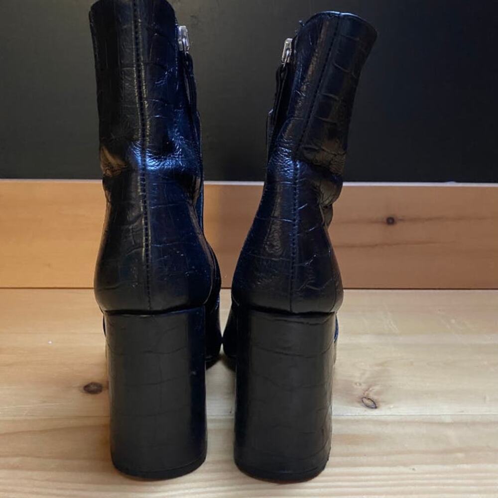 Topshop Booties - Picture 3 of 9